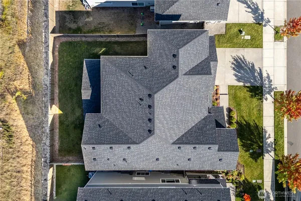 $1,299,999 | 33473 Walnut Avenue Southeast, Black Diamond, WA 98010