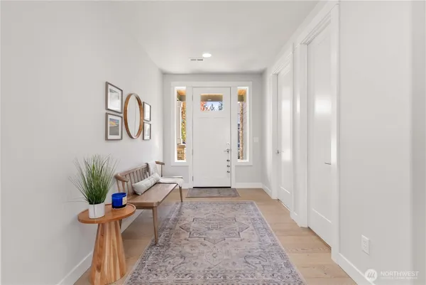 $1,299,999 | 33473 Walnut Avenue Southeast, Black Diamond, WA 98010