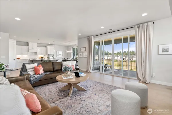 $1,299,999 | 33473 Walnut Avenue Southeast, Black Diamond, WA 98010