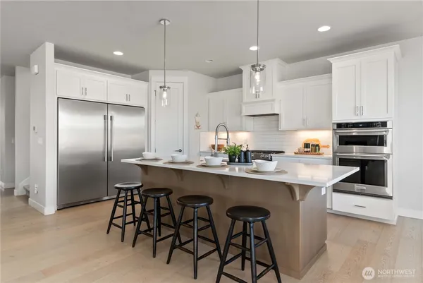 $1,299,999 | 33473 Walnut Avenue Southeast, Black Diamond, WA 98010