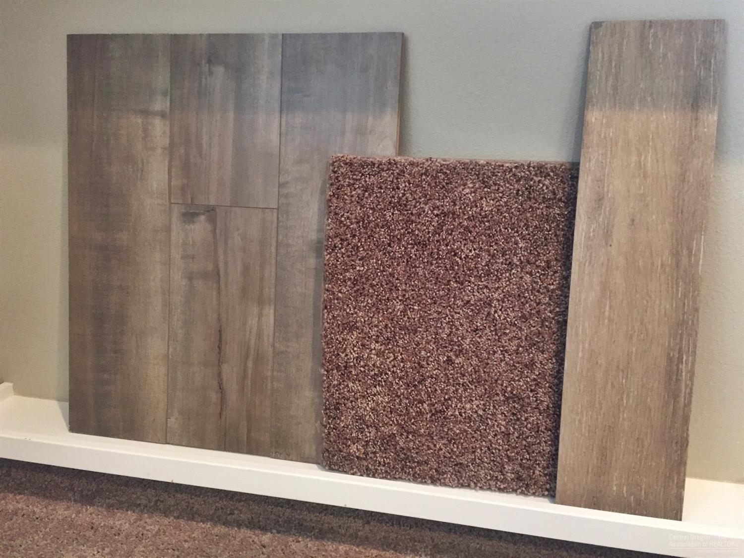 61809 Azalia Place Bend, OR 97702 - Photo 19 of 20 (Left to Right) Laminate kitchen and din