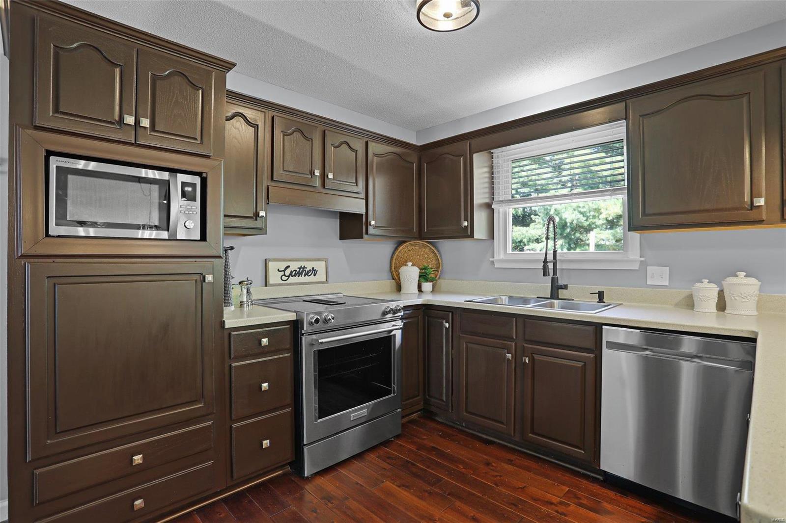 15 Weybridge Court Edwardsville, IL 62025 - Photo 13 of 39 Gallery Image 13