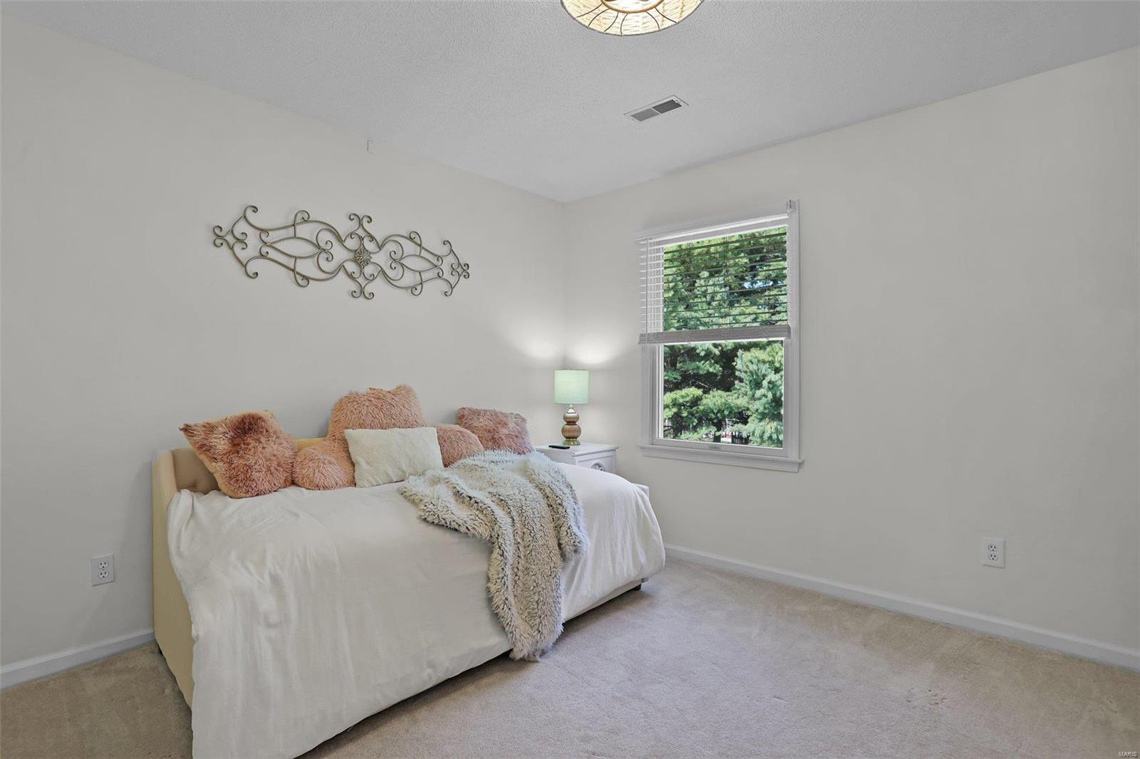 15 Weybridge Court Edwardsville, IL 62025 - Photo 19 of 39 Gallery Image 19