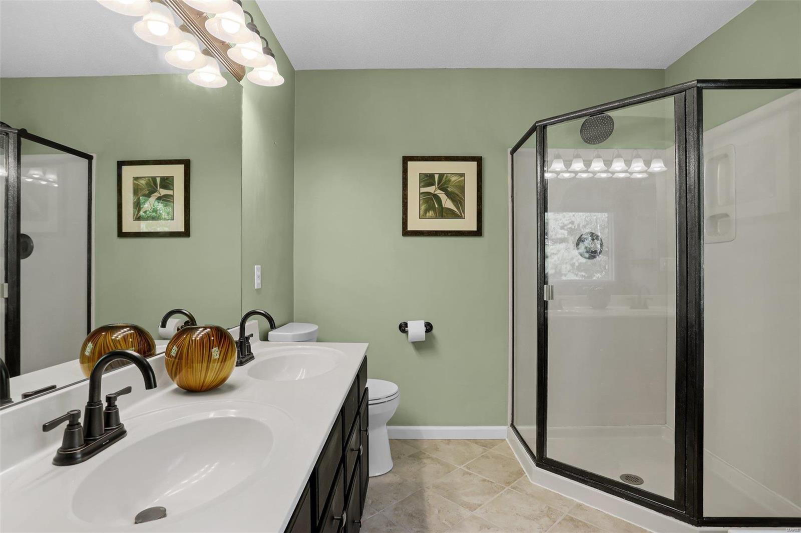 15 Weybridge Court Edwardsville, IL 62025 - Photo 25 of 39 Gallery Image 25
