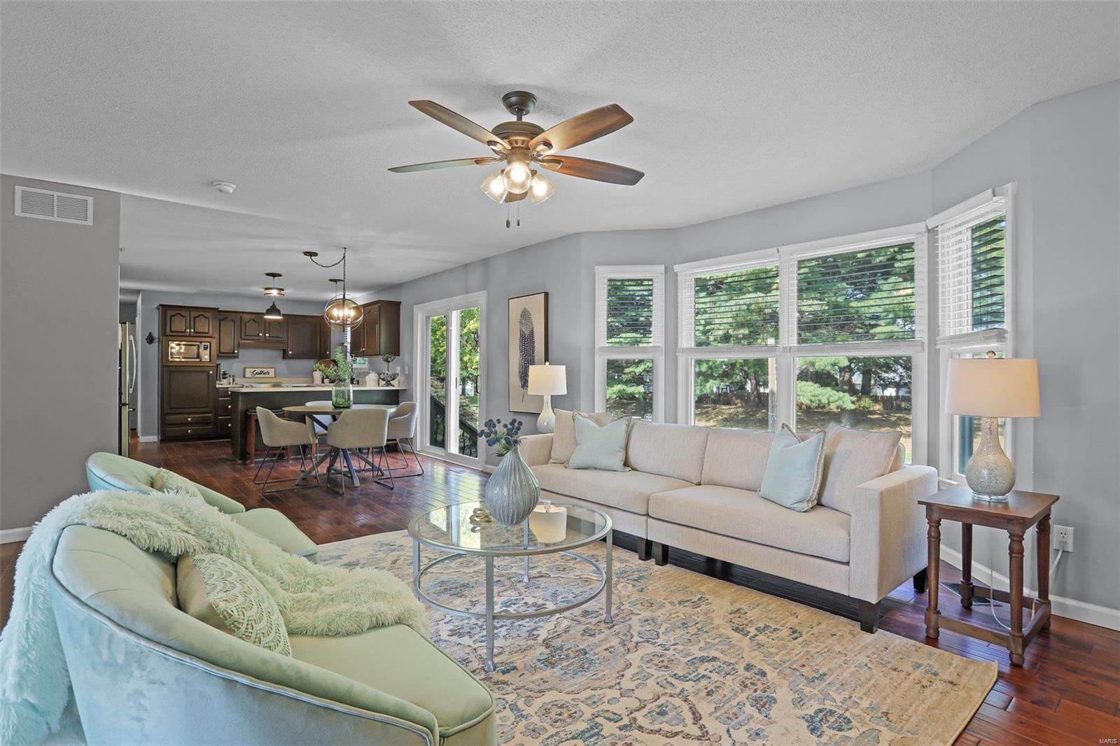 15 Weybridge Court Edwardsville, IL 62025 - Photo 8 of 39 Gallery Image 8