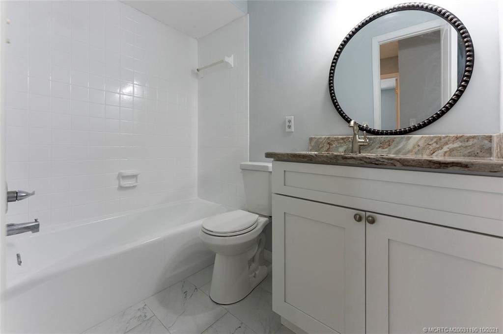 944 Northwest Spruce Ridge Drive, Unit B7 Stuart, FL 34994 - Photo 21 of 28