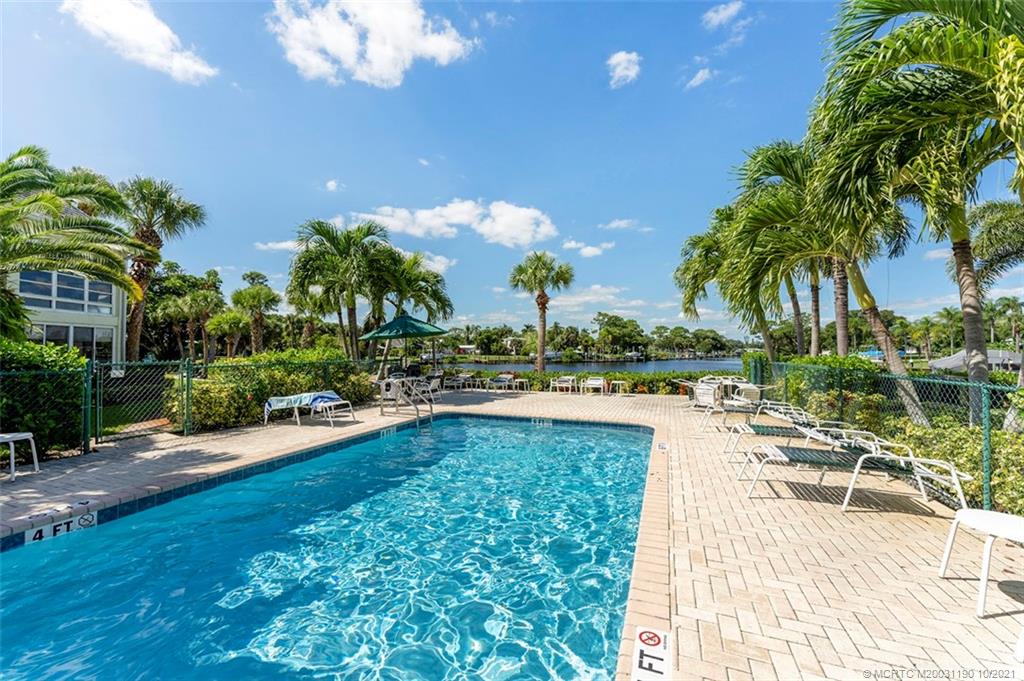 944 Northwest Spruce Ridge Drive, Unit B7 Stuart, FL 34994 - Photo 22 of 28