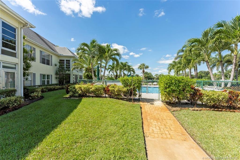 944 Northwest Spruce Ridge Drive, Unit B7 Stuart, FL 34994 - Photo 23 of 28