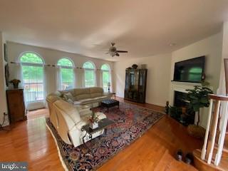 6068 Deer Ridge Trail Springfield, VA 22150 - Photo 5 of 34