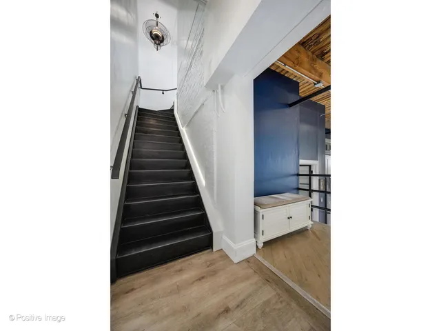 $1,099,000 | 1601 South Indiana Avenue, Unit 503, Chicago, IL 60616