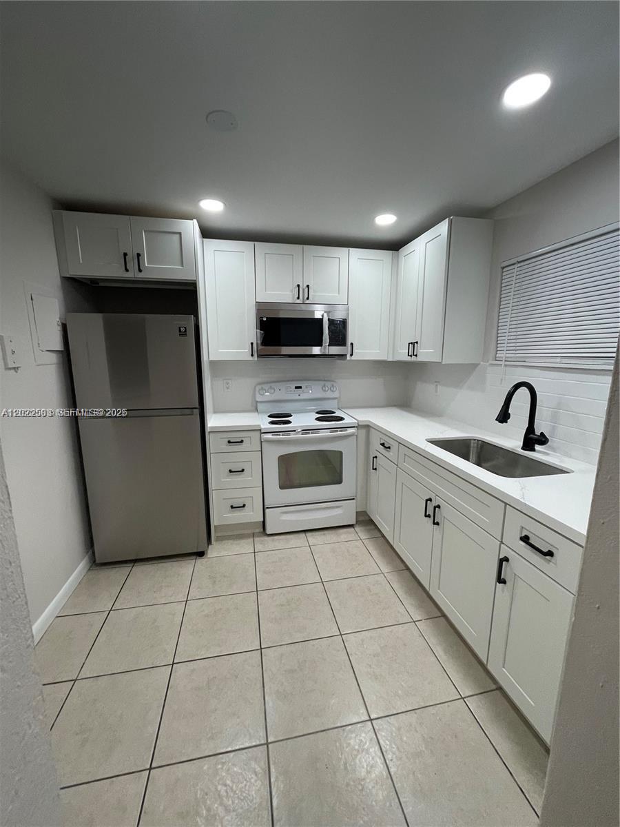 4255 North University Drive, Unit 109 Sunrise, FL 33351 - Photo 3 of 6