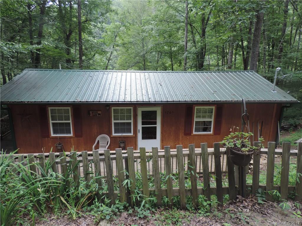 5705 Liner Creek Road Clyde, NC 28721 - Photo 1 of 17