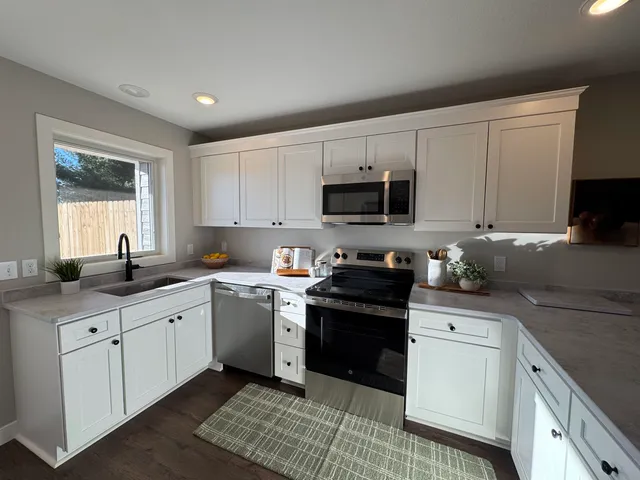 $376,900 | 4450 East Moose Horn Drive, Moose Lake, MN 55767