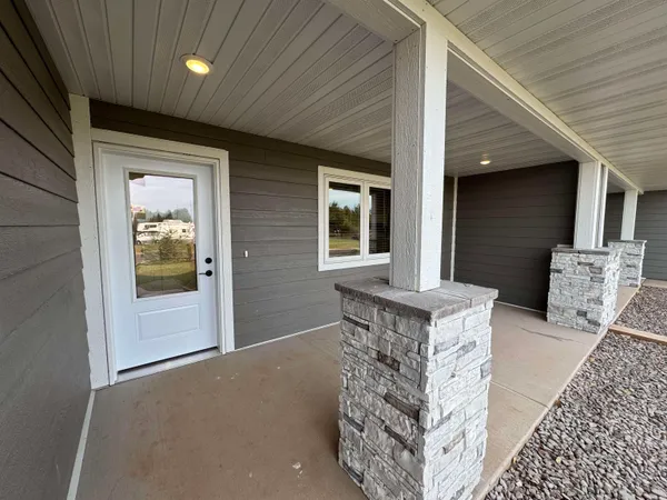 $376,900 | 4450 East Moose Horn Drive, Moose Lake, MN 55767