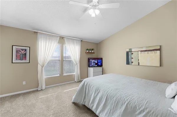 $200,000 | 5521 North Fairmount Avenue, Kansas City, MO 64118