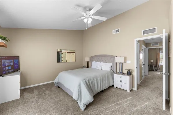 $200,000 | 5521 North Fairmount Avenue, Kansas City, MO 64118