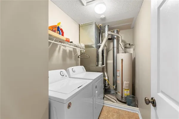 $200,000 | 5521 North Fairmount Avenue, Kansas City, MO 64118