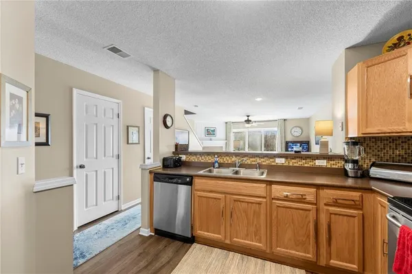 $200,000 | 5521 North Fairmount Avenue, Kansas City, MO 64118