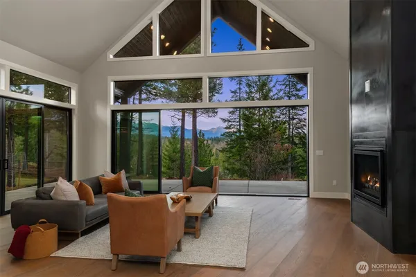 $2,499,900 | 831 Gold Leaf Lane, Cle Elum, WA 98922