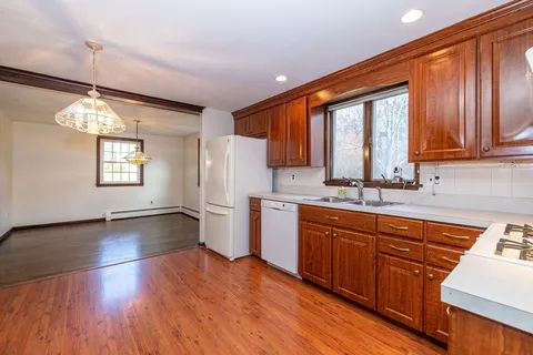 $699,900 | 97 Kendall Road, Tewksbury, MA 01876