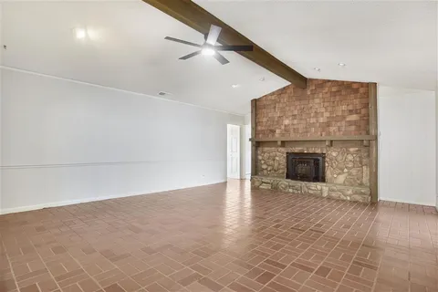 $274,900 | 4948 East St Charles Avenue, Lake Charles, LA 70605