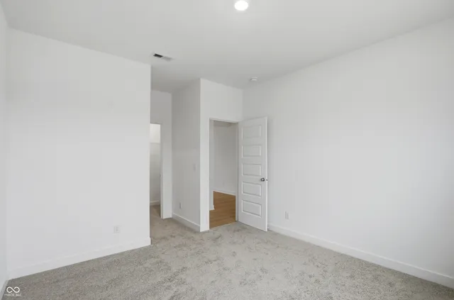 $383,385 | 1916 West Addison Drive, Greenfield, IN 46140