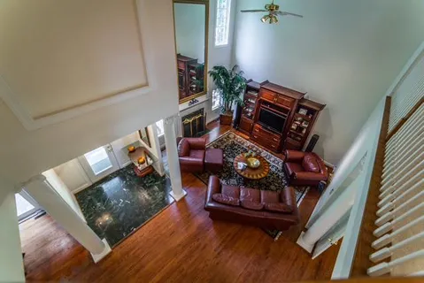 $6,900 | 1026 26th Street South, Arlington, VA 22202