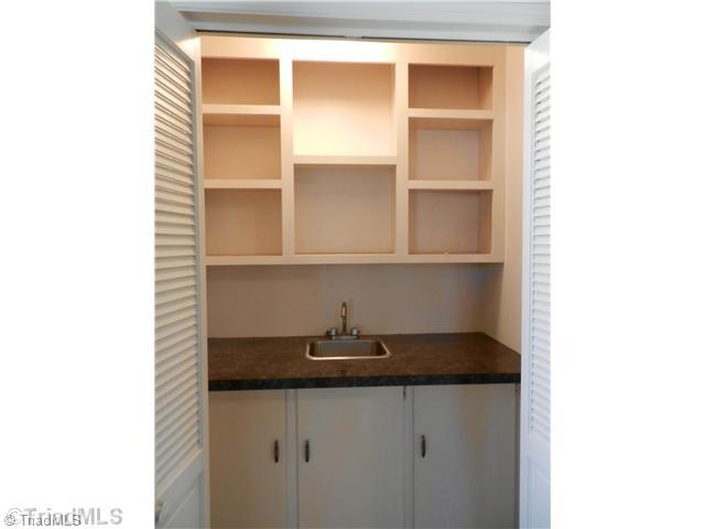 5342 Mapleton Street Clemmons, NC 27012 - Photo 9 of 16 Other. Wet Bar in Living Room