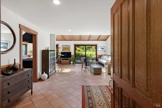 $2,195,000 | 7 Linsdale Lane, Point Reyes Station, CA 94956