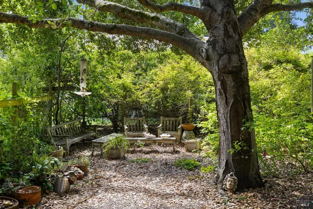 $2,195,000 | 7 Linsdale Lane, Point Reyes Station, CA 94956