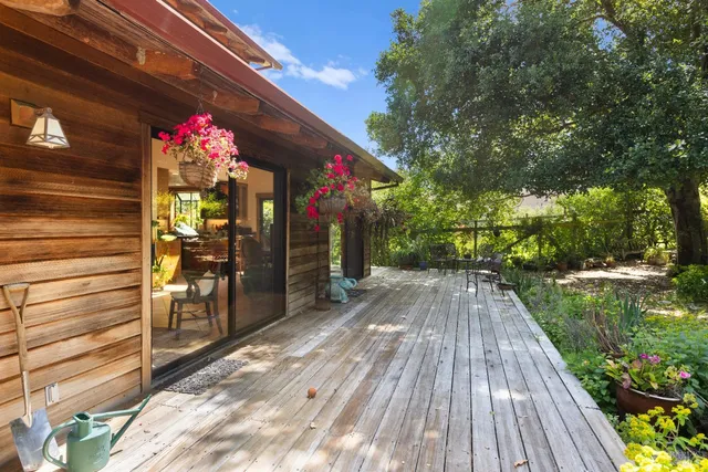 $2,195,000 | 7 Linsdale Lane, Point Reyes Station, CA 94956