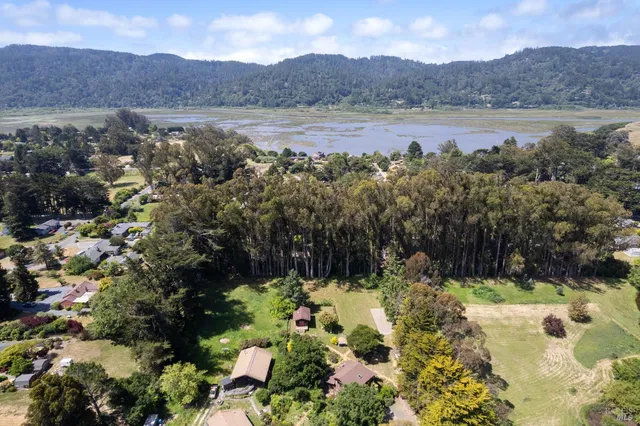 $2,195,000 | 7 Linsdale Lane, Point Reyes Station, CA 94956