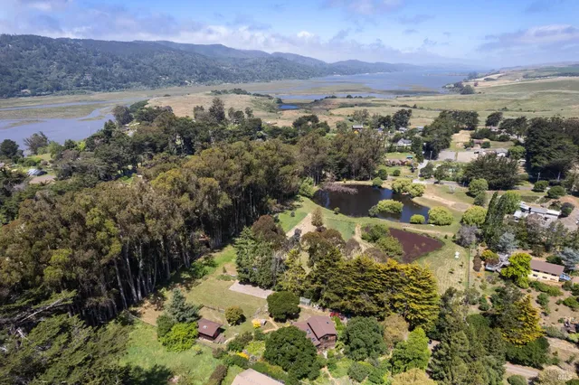 $2,195,000 | 7 Linsdale Lane, Point Reyes Station, CA 94956
