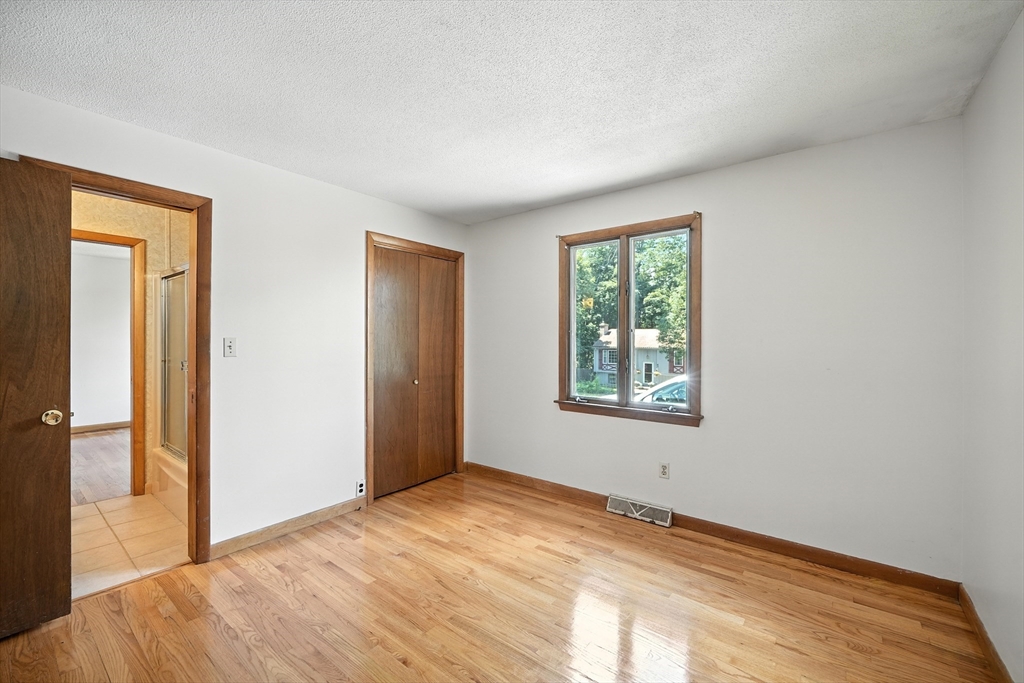 61 Lotus Street West Springfield, MA 01089 - Photo 19 of 35 Gallery Image 19
