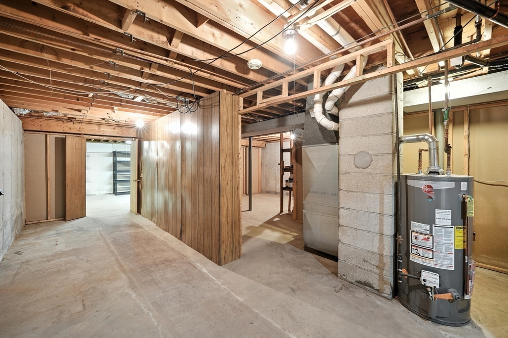 61 Lotus Street West Springfield, MA 01089 - Photo 31 of 35 Gallery Image 31