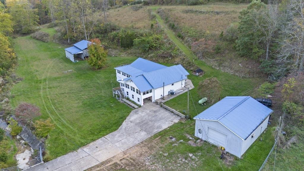 817 4 Mile Road Grayson, KY 41143 - Photo 3 of 26 Gallery Image 3