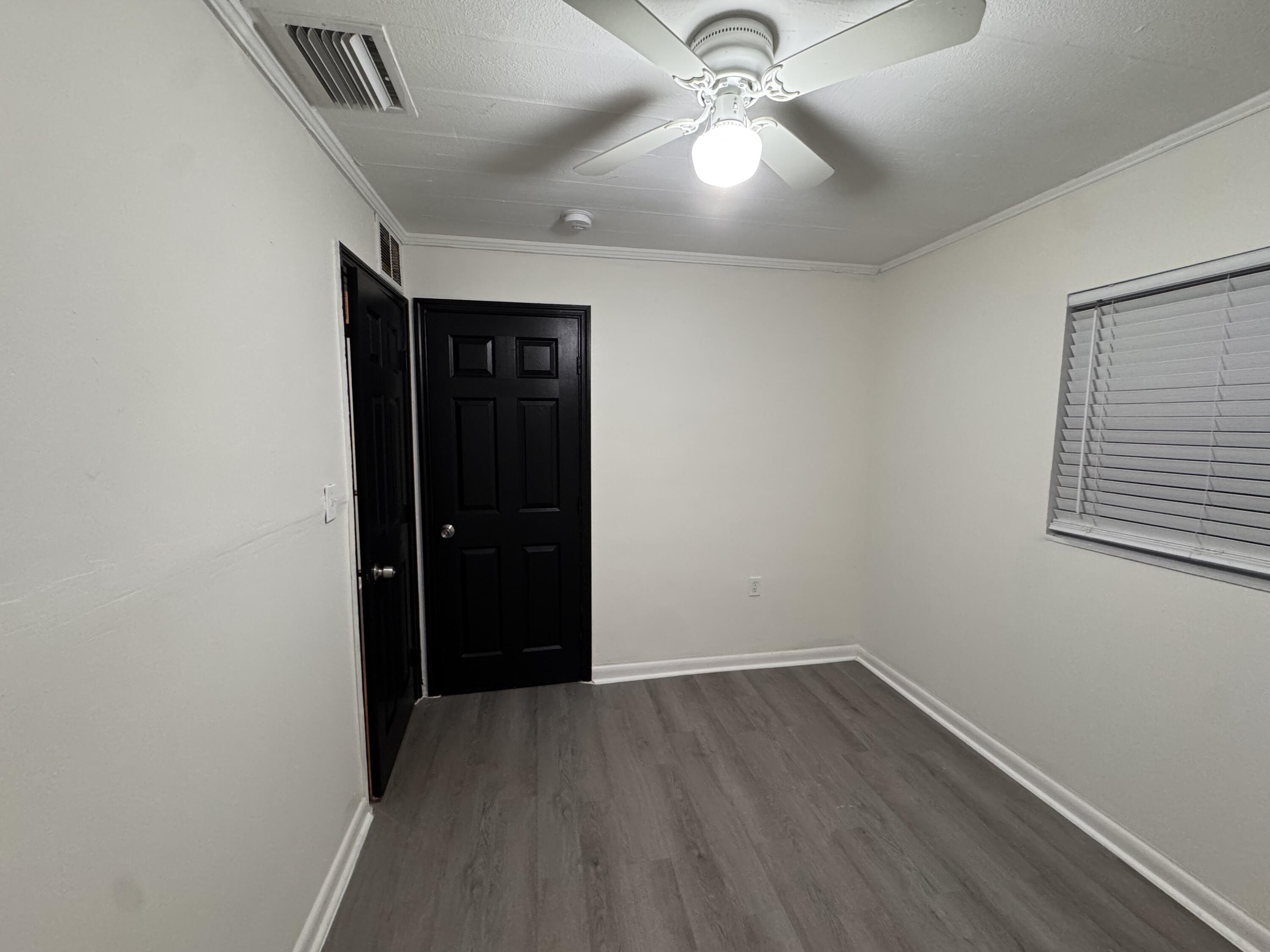 1312 Edgewood Terrace, Unit B Fort Pierce, FL 34950 - Photo 10 of 12 IMG_0682