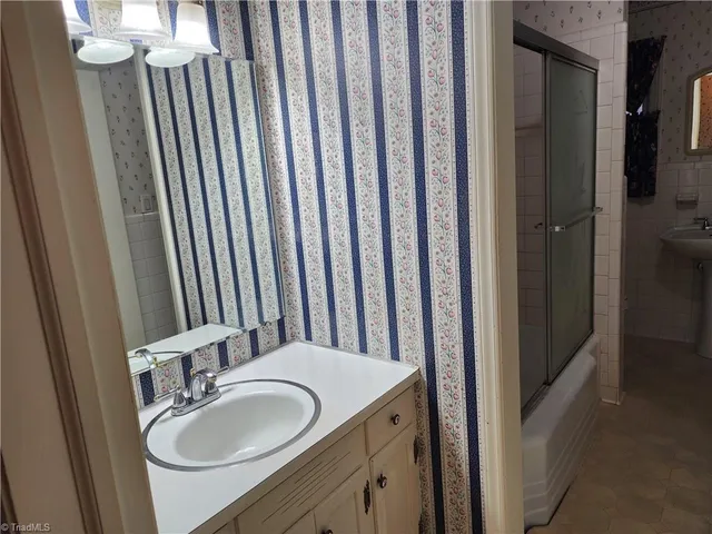 $317,800 | 865 Armory Road, North Wilkesboro, NC 28659