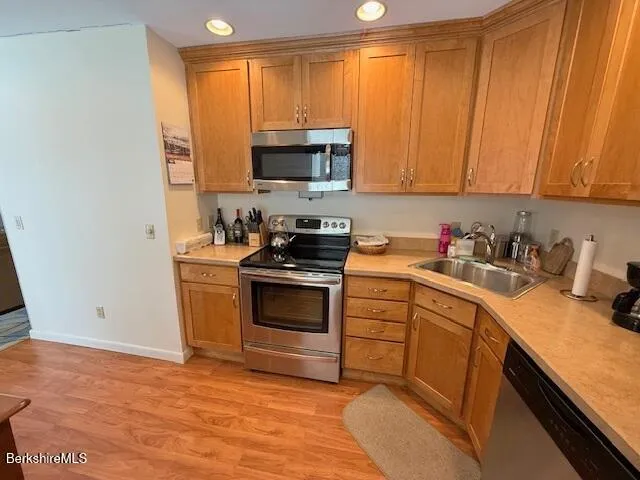 $308,000 | 11 Corey Road, Hancock, MA 01237