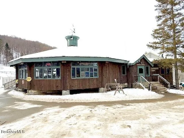 $308,000 | 11 Corey Road, Hancock, MA 01237