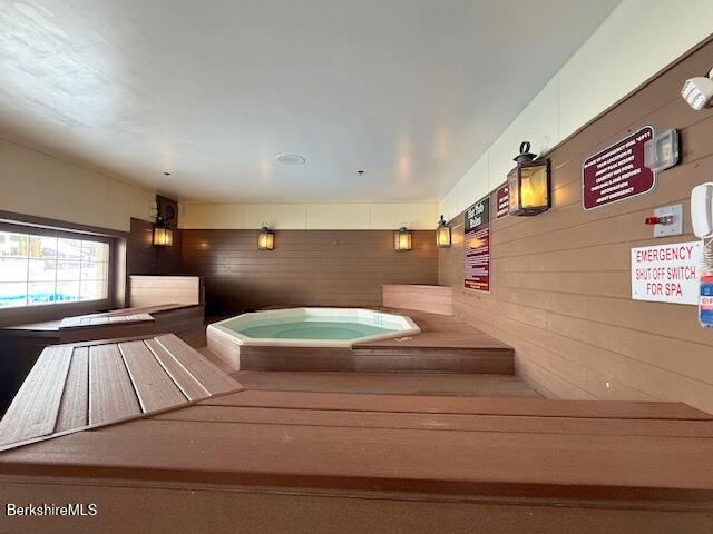 11 Corey Road Hancock, MA 01237 - Photo 27 of 38 16d Hot tub in Country Inn