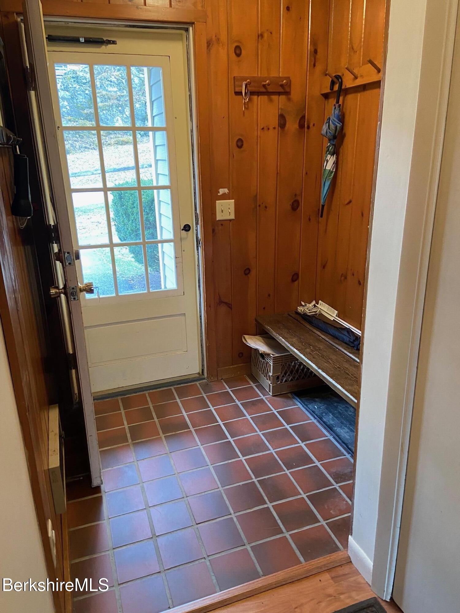 11 Corey Road Hancock, MA 01237 - Photo 5 of 38 02 Foyer