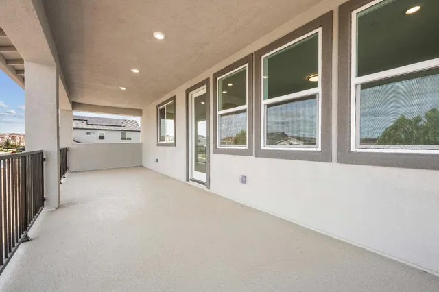 a view of empty room with a window