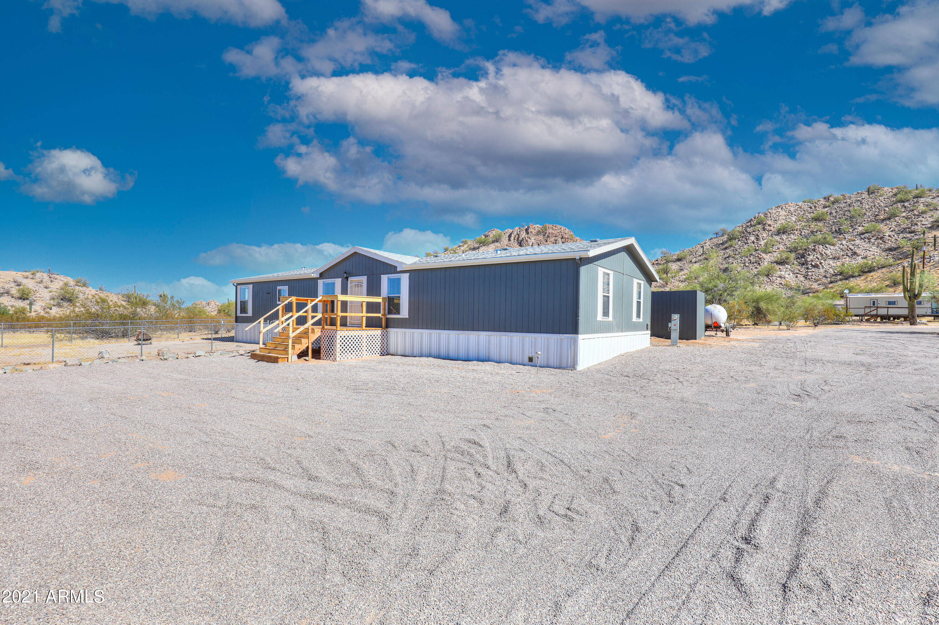 61 North Liebre Road Maricopa, AZ 85139 - Photo 4 of 51 04