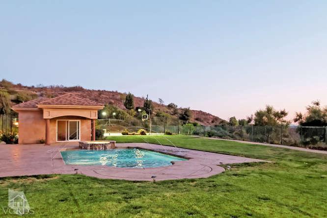 3402 Deep Waters Court Simi Valley, CA 93065 - Photo 42 of 48 an aerial view of a house