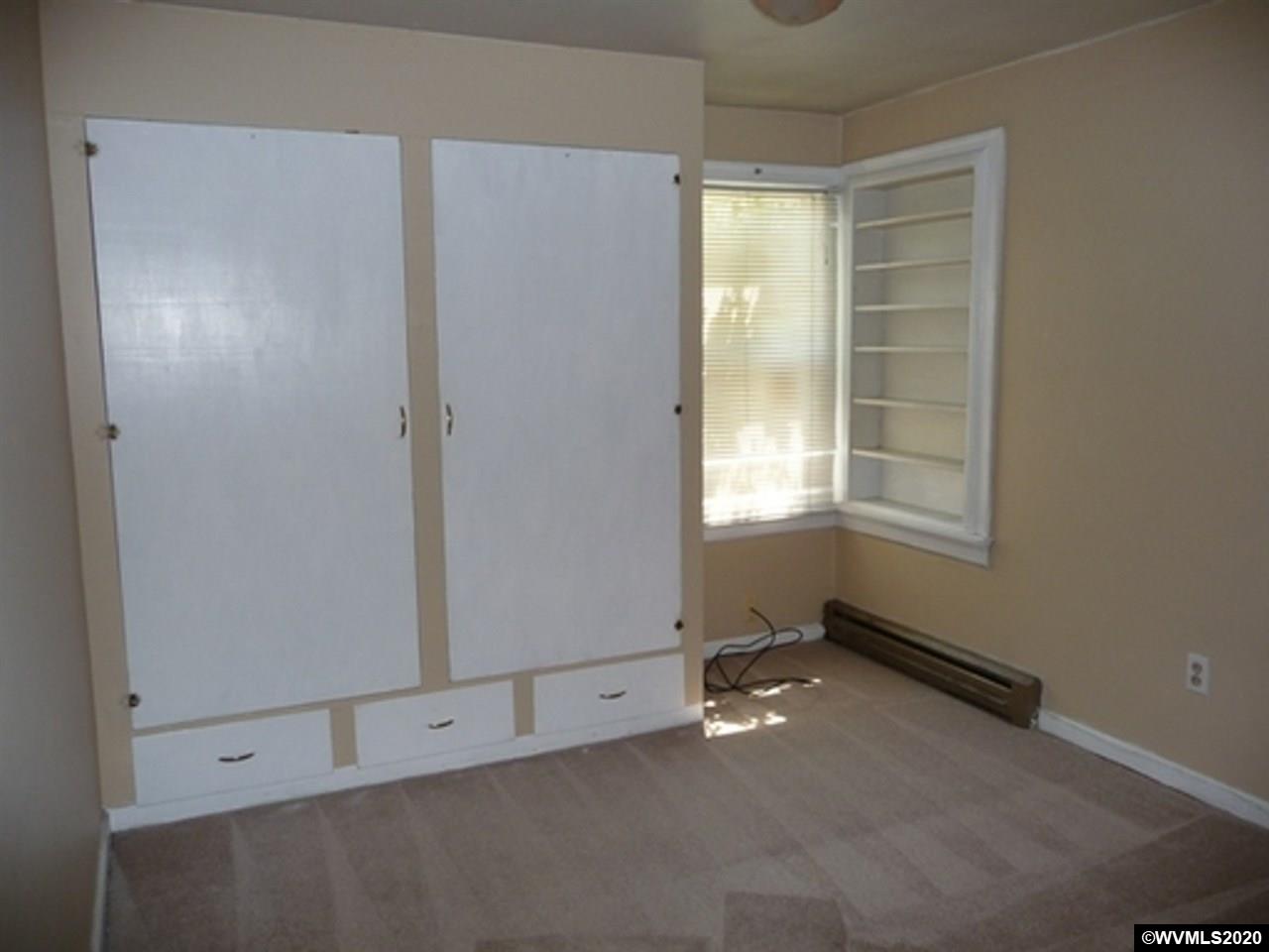 742 Southwest 13th Street Corvallis, OR 97333 - Photo 12 of 15