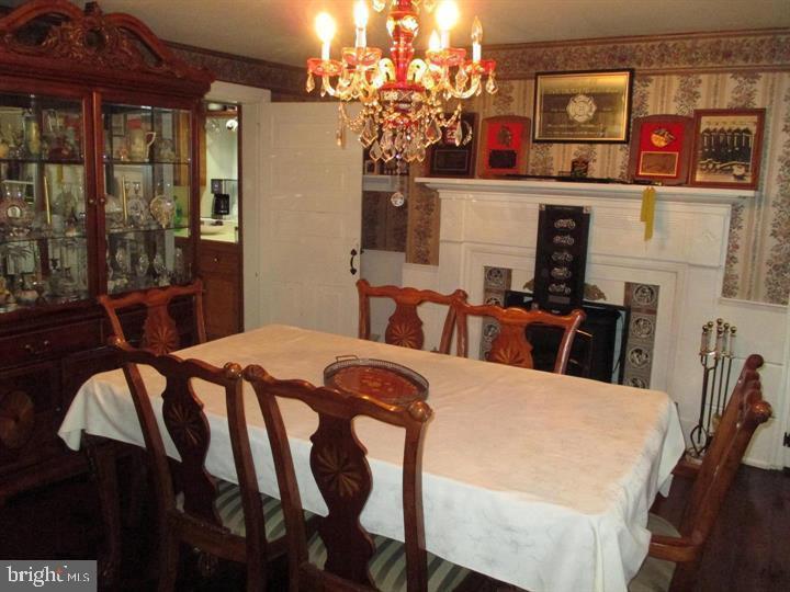 9020 Pine Road Philadelphia, PA 19115 - Photo 13 of 25