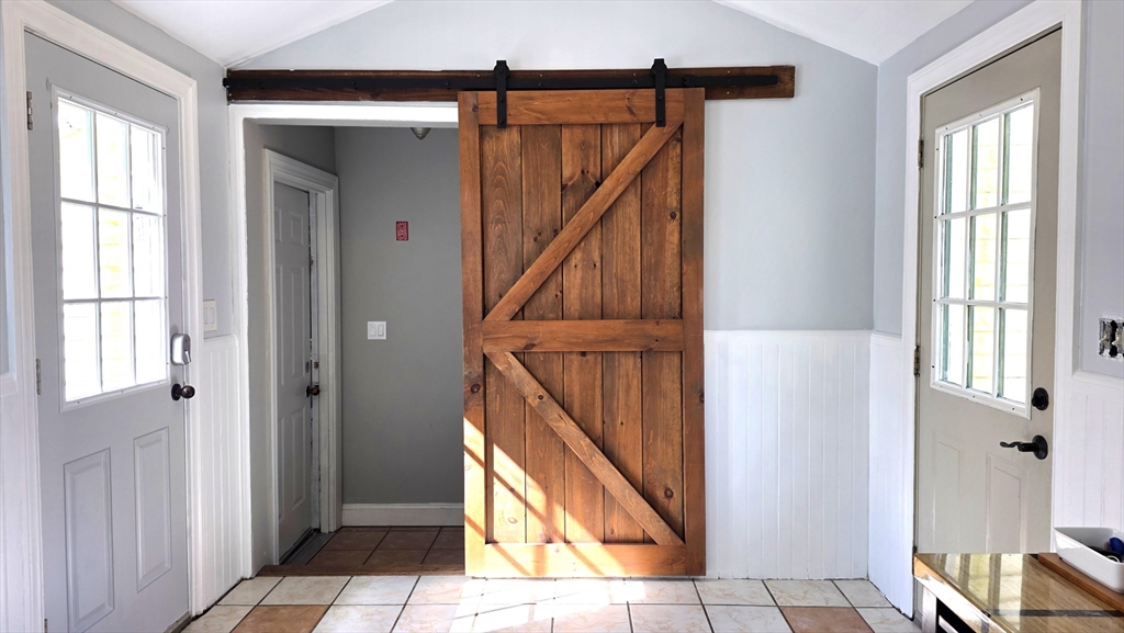 11 Walnut Street Douglas, MA 01516 - Photo 12 of 40