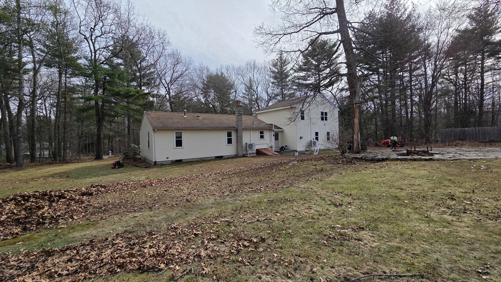 11 Walnut Street Douglas, MA 01516 - Photo 31 of 40