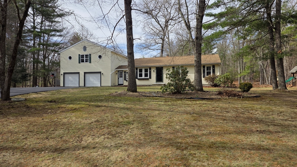 11 Walnut Street Douglas, MA 01516 - Photo 32 of 40